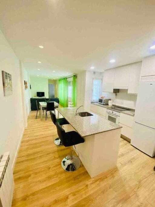 Juan Xxiii Apartment *